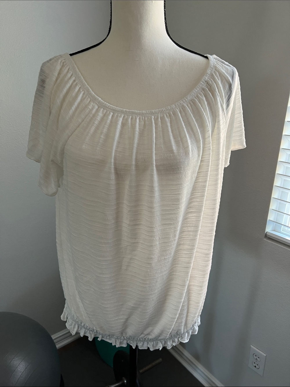 Style & Co. White Off-Shoulder Scoop Neck Blouse